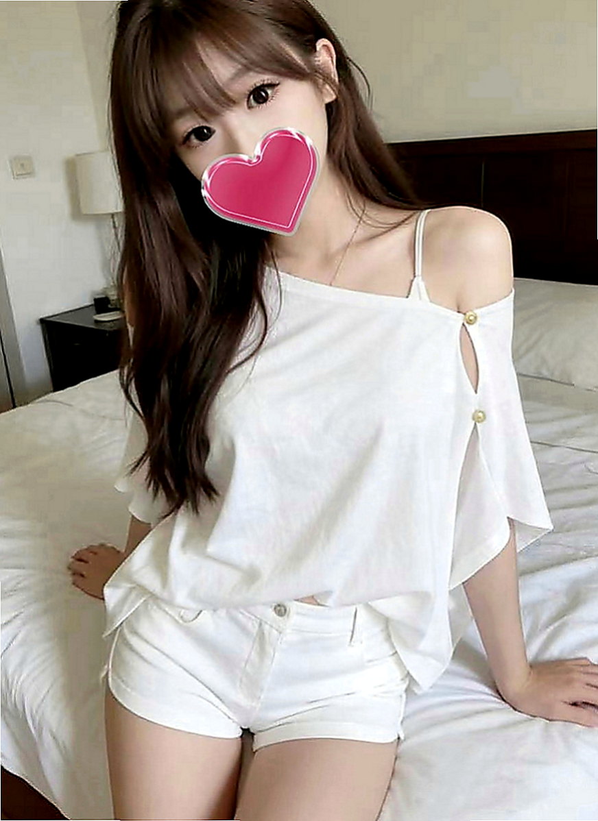 旗津按摩全套：可蕓 |淫蕩實習小護士|165cm|46kg|E杯|19y|
